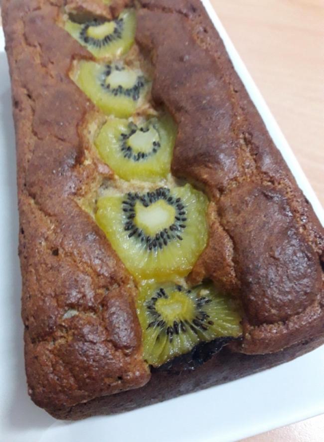 Bizcocho integral de kiwi