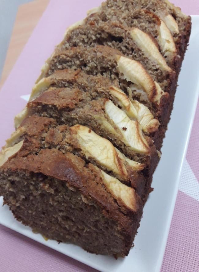 Bizcocho integral de manzana sin azúcar
